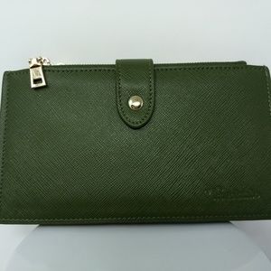 TRAVELAMBO BIFOLD WALLET IN FAUX OLIVE LEATHER